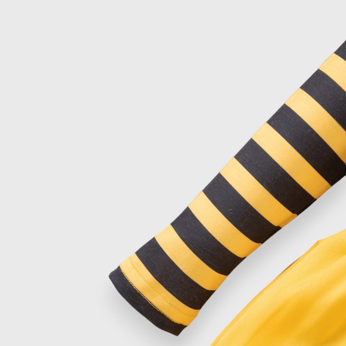 baby-striped-bodysuit-sleeve-and-bottom-hem-detail